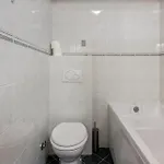 2 Bedroom Beautiful In Holiday home *