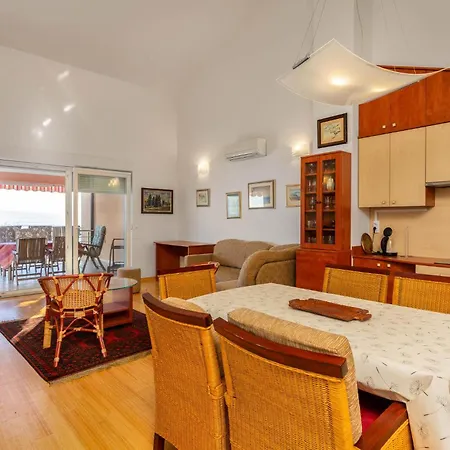 2 Bedroom Beautiful In 度假居 *