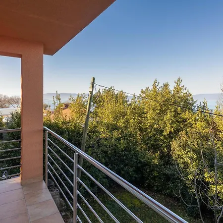 2 Bedroom Beautiful In *